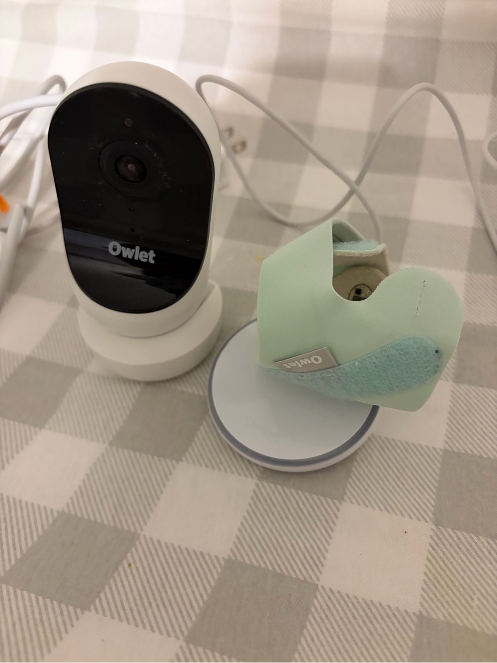 Owlet Smart Baby Monitor Camera & Owlet dream sock